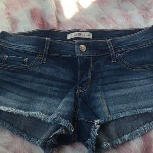Hollister frayed short!